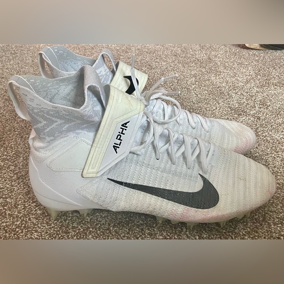 Nike Alpha Menace Elite 2 Size Men's 14 Football Cleats White BV3298-100 - Picture 4 of 9